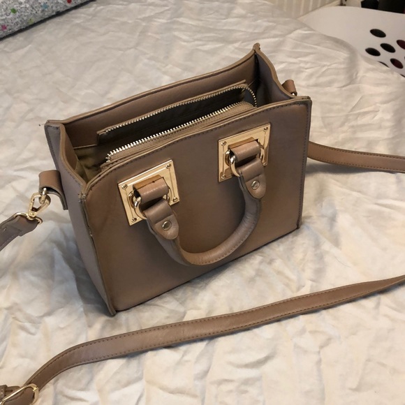Purse - Picture 1 of 4